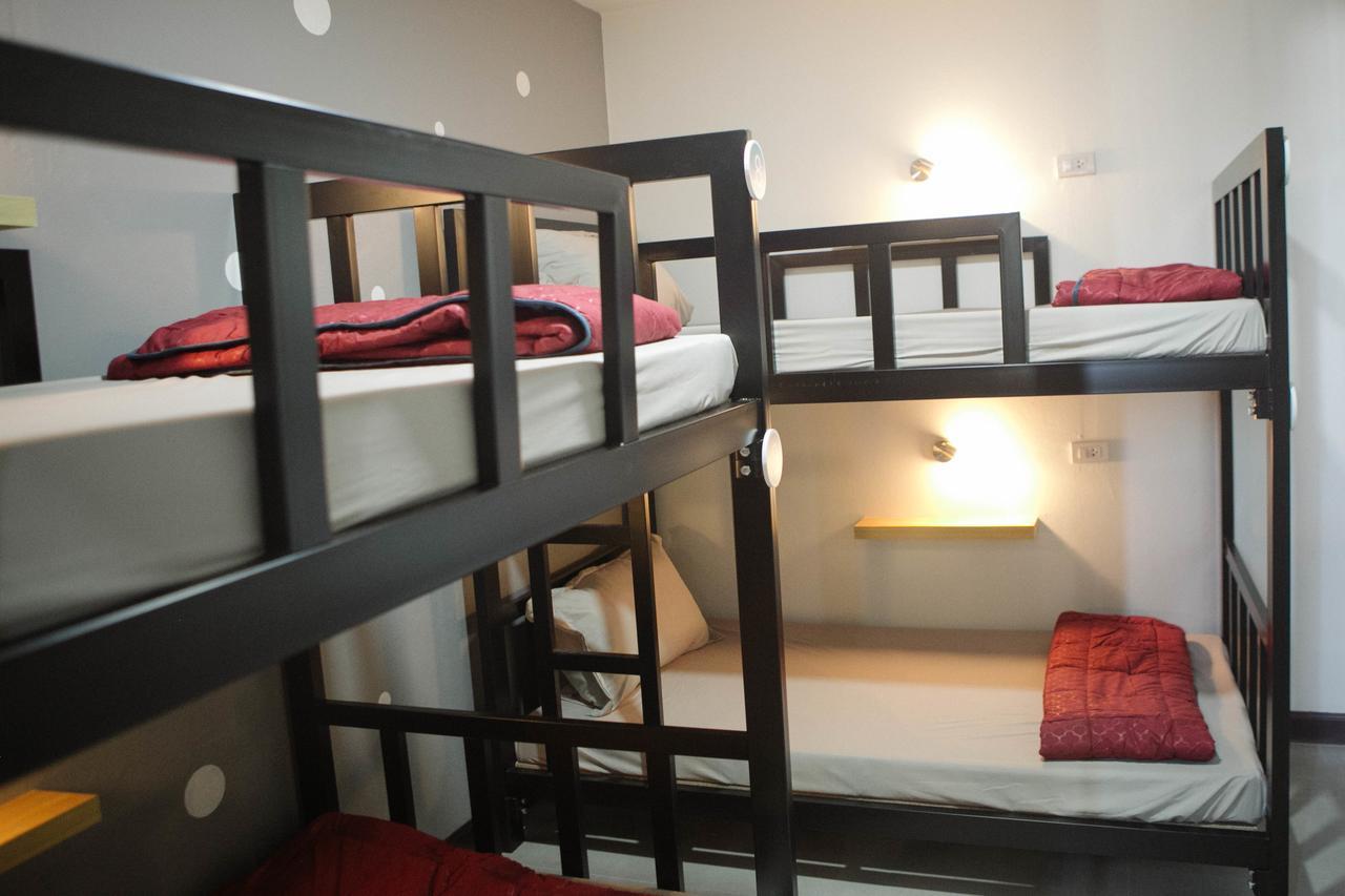 Full Stop. Hostel Chiang Mai Extérieur photo