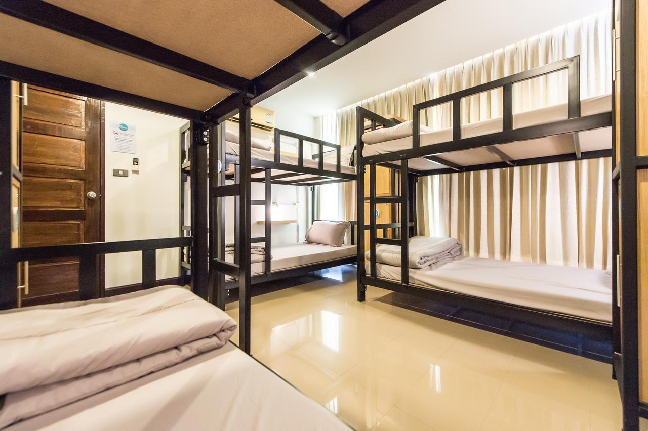 Full Stop. Hostel Chiang Mai Extérieur photo